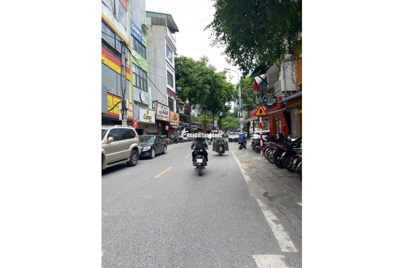 13 tỷ nhà 6 tầng thang máy trung tâm đống đa, vài phút ga cát linh, sổ sẵn sang tên